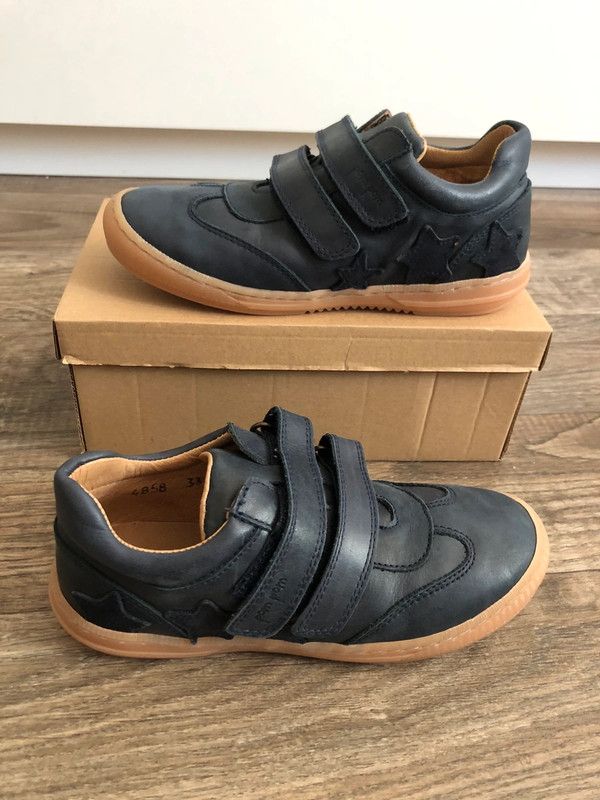 Neu Pom Pom Echte Leder Klettschuhe Gr.33 blau Festpreis!! in Kaiserslautern