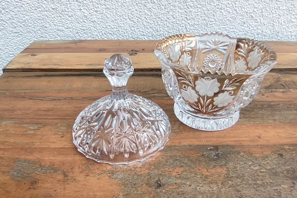 Omas 2 Bleikristalldosen, Anna Hütte,Handarbeit, Konvolut, + Vase in Potsdam