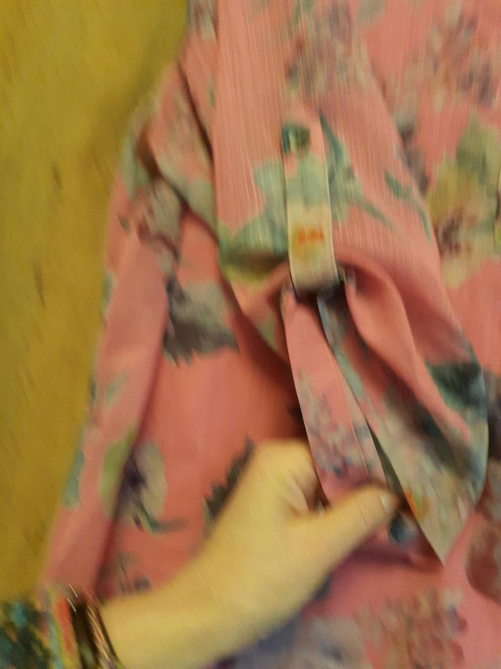 Tolle, farbenfrohe, Bluse, Tunika Größe 42 in Hückelhoven
