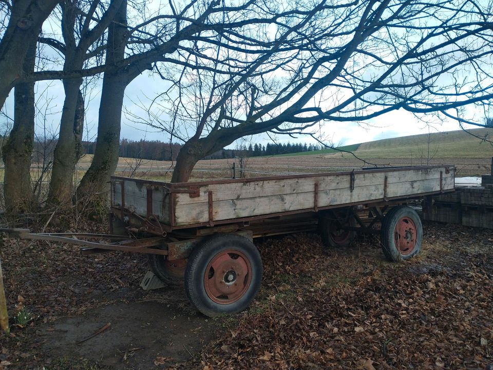 Gummiwagen Anhänger traktor in Remptendorf