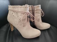 Tamaris Stiefelette beige/steinfarben Gr. 39 - WIE NEU Bayern - Lichtenfels Vorschau