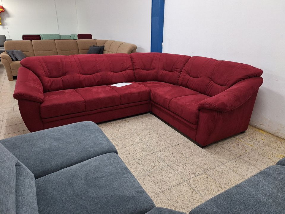 Neu Sofas / Wohnlandschaften / Boxspringbetten Neu in Bockhorn