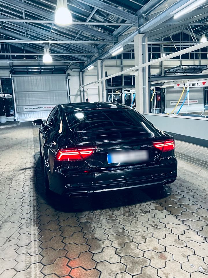 Audi A7 Competition RSSitze 3x S-line blackedition 326 Ps in Vellmar