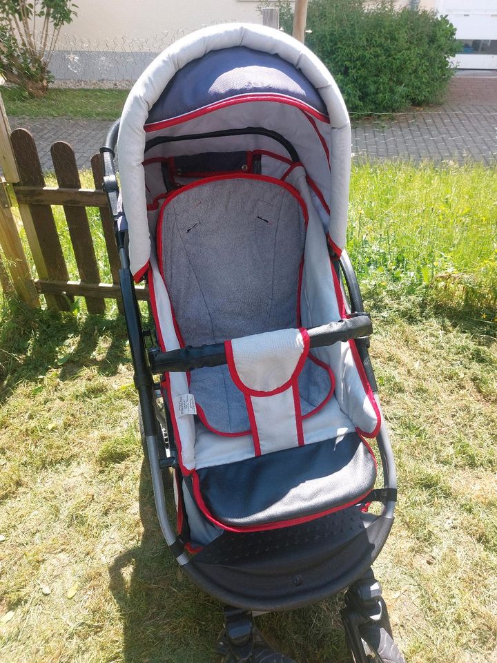 Kombi-Kinderwagen von Bergsteiger mit Zubehör Babywanne Buggy in Burkhardtsdorf