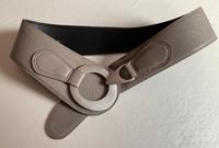 Taillengürtel Vintage Stil Metallschnalle 95 cm taupe gebraucht Niedersachsen - Hermannsburg Vorschau