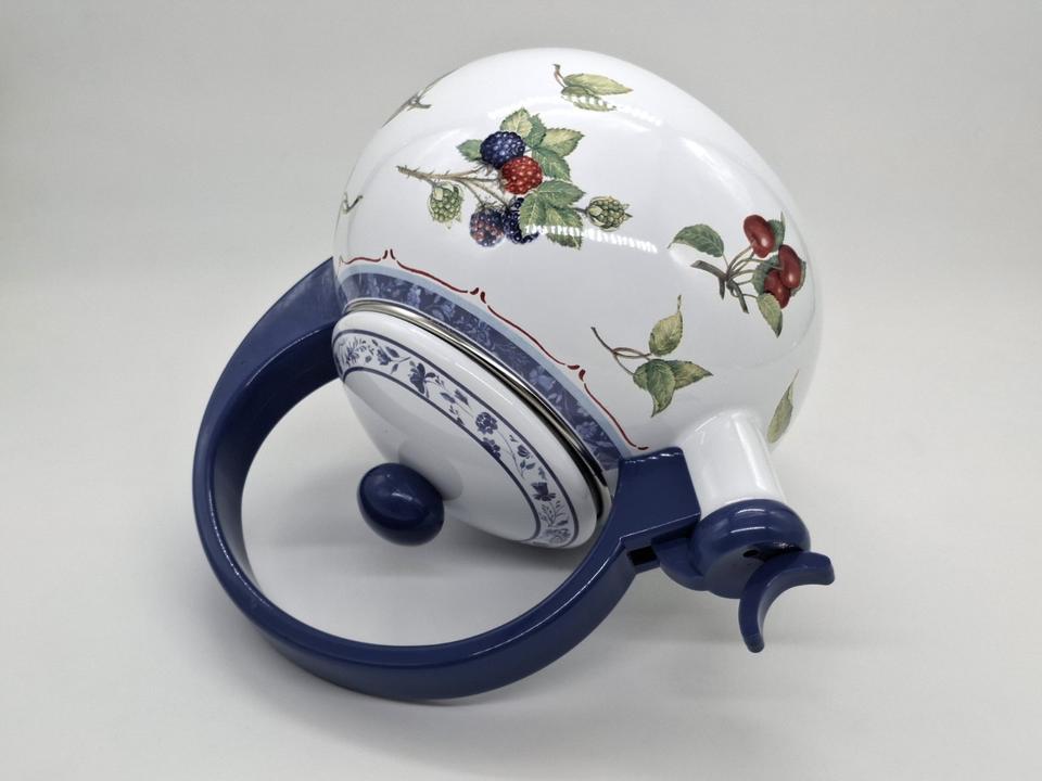 Villeroy & Boch ASTA Emaille Teekessel/Wasserkessel Cottage neu in Berlin