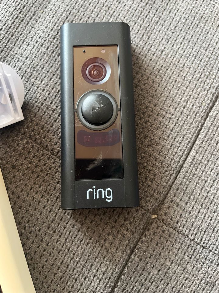 Ring Video Doorbell Pro in Gries