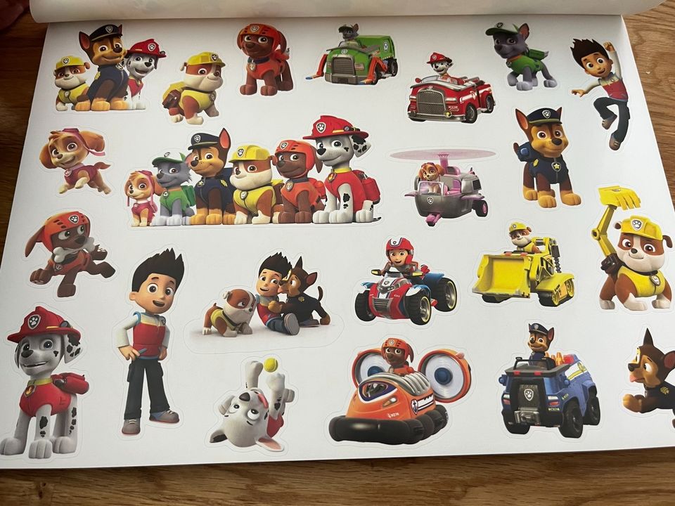 Paw Patrol Ausmalposter mit Stickern Ausmalbilder in Rommerskirchen