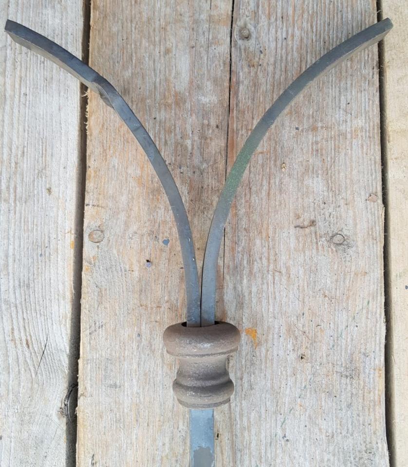 Antike Gotische geländer stäben treppe staben baluster tor in Brüggen