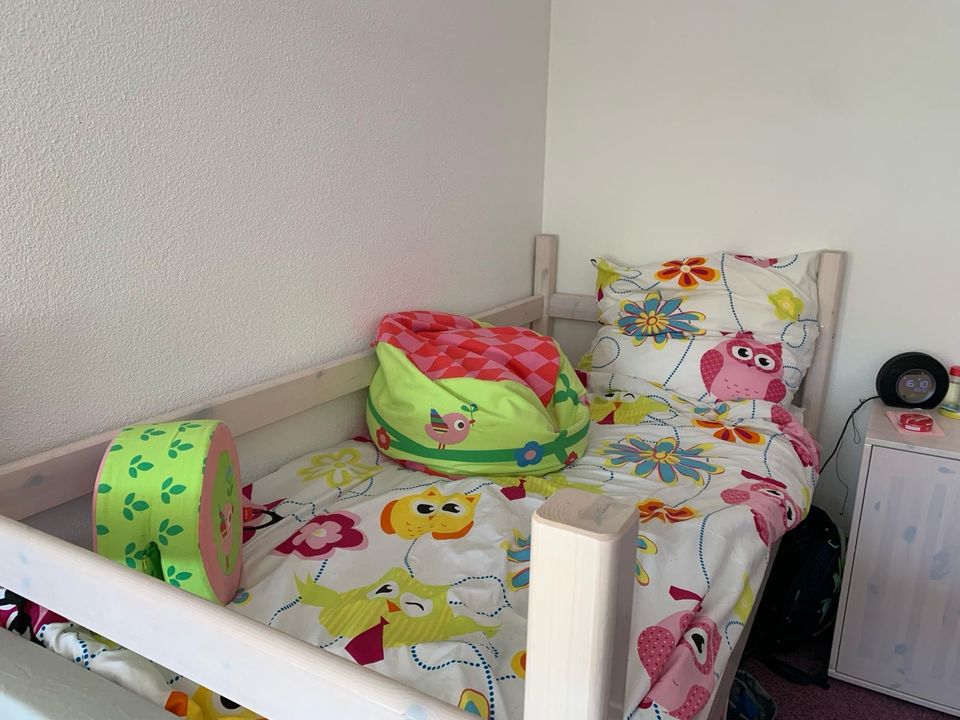 Flexa Kinderzimmermöbel mit Hochbett in Auerbach