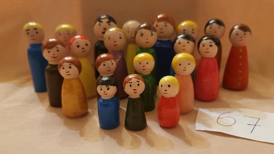 Süsse Aufstellungsfiguren für das systemische Familienbrett in Barth