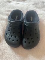 Crocs schwarz gefüttert neu Gr. 40 Nordrhein-Westfalen - Halle (Westfalen) Vorschau