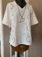 More&More Tunika Bluse weiß neu Lochmuster Stickerei 36 s Bayern - Hallbergmoos Vorschau