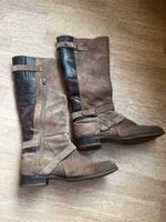 UGGS Stiefel top Zustand gr 41 braun Wildleder Leder hoher NP Niedersachsen - Oldenburg Vorschau