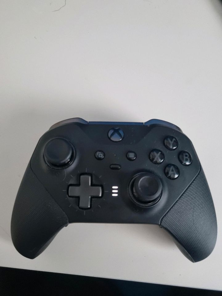 Xbox elite controller 2 in Solms