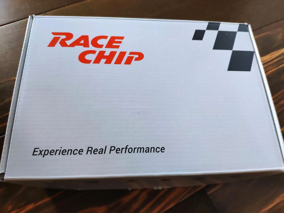 Race Chip ultimate Connect in Großkarolinenfeld