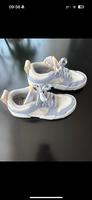 Nike Air Max, Flieder Weiß, Größe 37,5 Köln - Ehrenfeld Vorschau