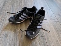 Sportschule, Adidas,  Größe 41 1/2, neuwertig Niedersachsen - Velpke Vorschau