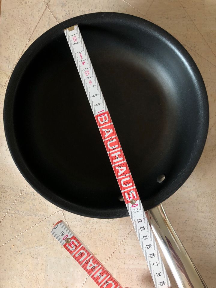 Pfanne beschichtet Tupperware 22cm in Lindau