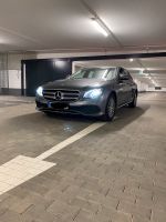 Mercedes E Klasse Limousine Auto mieten Mietwagen Leihwagen Berlin - Neukölln Vorschau