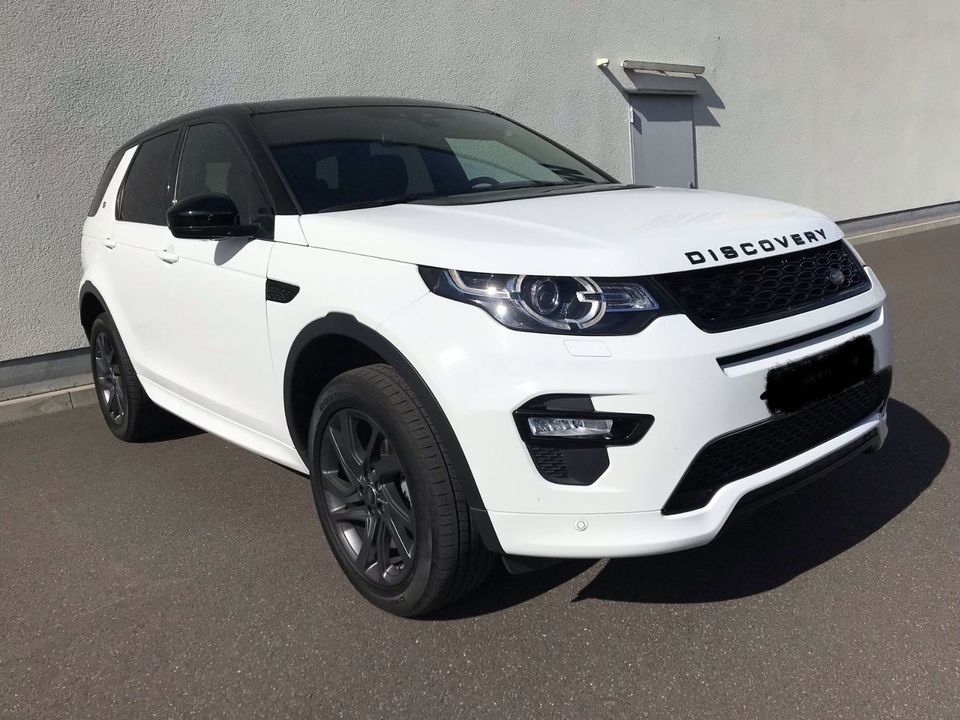 Land Rover Discovery Sport Dynamic HSE AHK Black Pack Pano in Erlensee