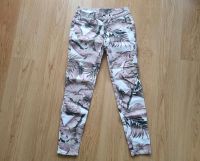 Lascana 7/8 Jeggings Hose Slimfit geblümt floral Sommerhose Freiburg im Breisgau - Kirchzarten Vorschau