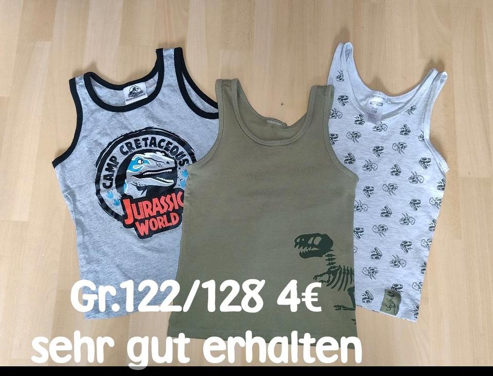 Jungen Unterhemden Gr.122/128 Dinos Jurassic World in Neuruppin