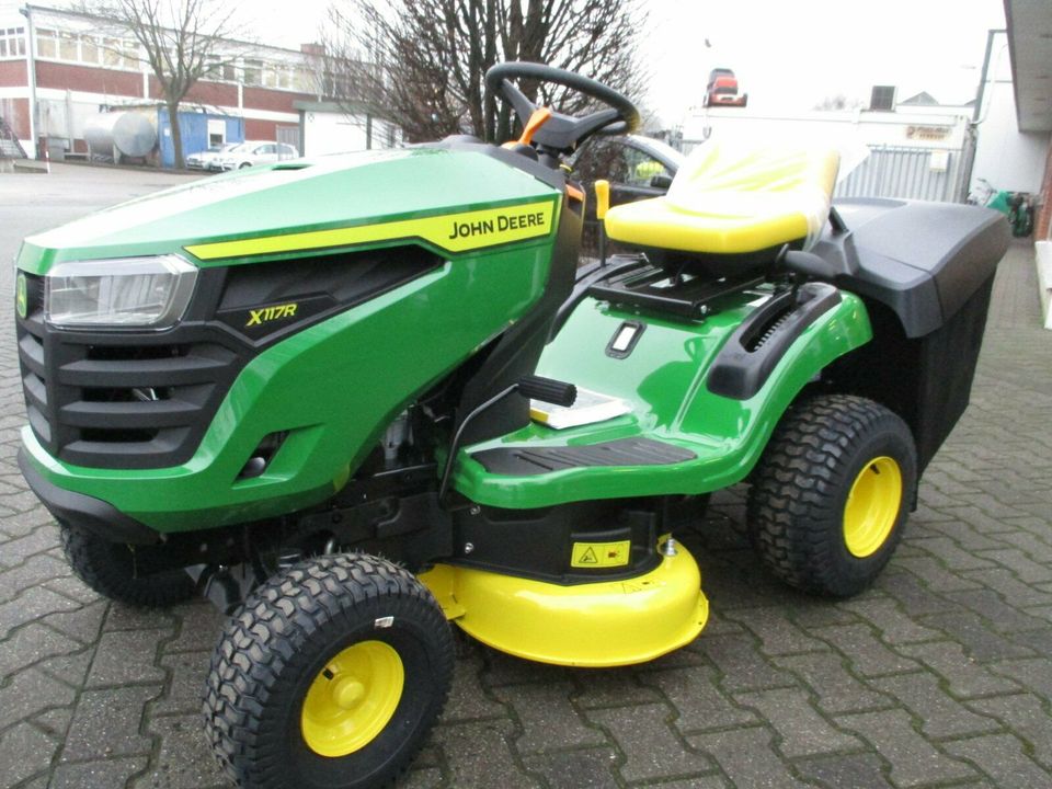 JOHN DEERE X 117 R Aufsitzmäher Rasentraktor 92 cm Schnittb.NEUHE in Beelen