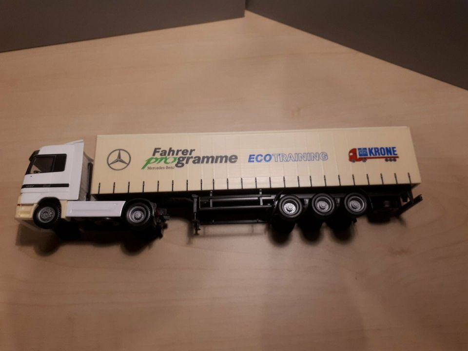 Herpa Actros LH Mercedes-Benz Fahrerprogramme in Bechhofen