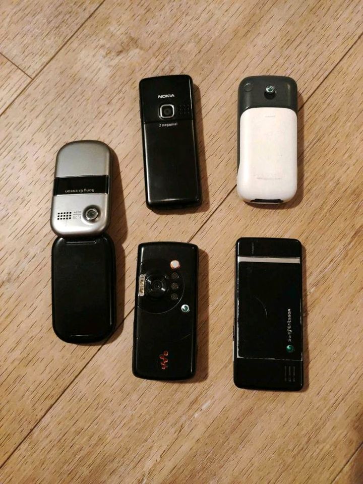 13x Handy, Sony Ericsson W810i Ovp, Sony Ericsson C902, Nokia in Dresden