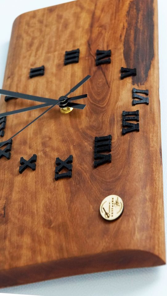 Wanduhr Uhr Holzdekoration Design in Kirchlengern