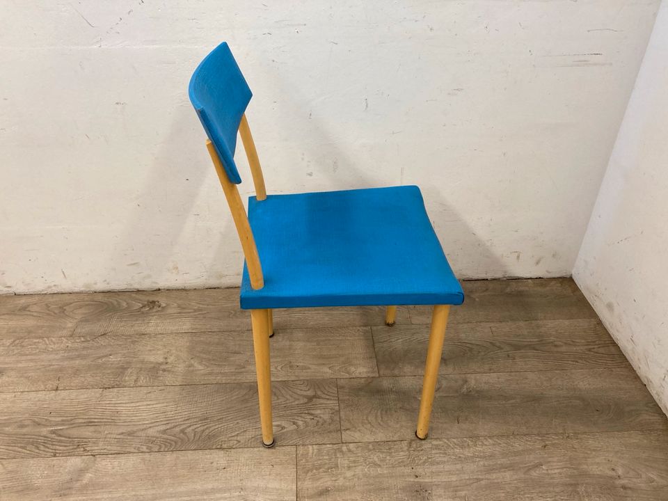 #A DDR Küchenstuhl Kunstleder blau 70er Holz Esszimmer Küche in Burgstädt