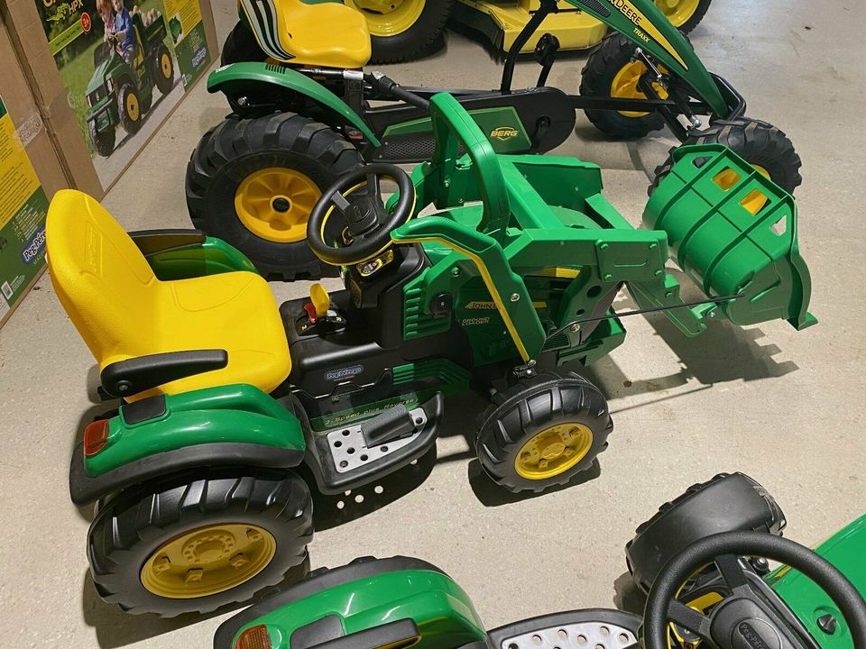 John Deere HPX Gator, Kinderfahrzeug mit Batterie, Vorführer in Dorfen