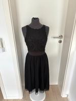 Schwarzes Kleid mit Stickereien (Größe 34) Nordrhein-Westfalen - Schwelm Vorschau