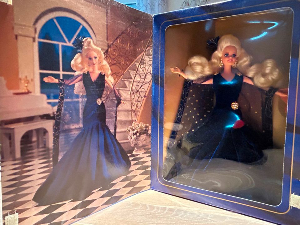Society Style Collection Sapphire Dream Barbie 1995 OVP Limited in Breitenfelde