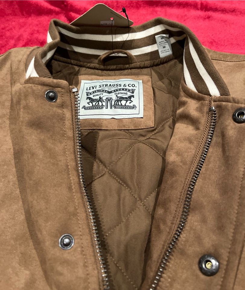 Levi’s Jacke Größe M NEU Versand KOSTENLOS in Berlin