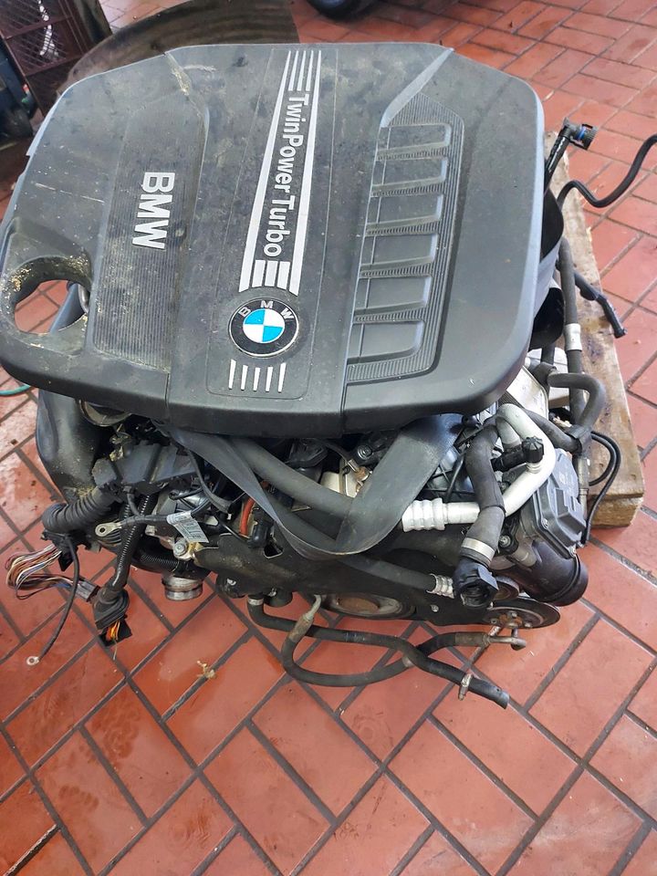 BMW F11 535xD Motor mit Anbauteilen in Wunsiedel