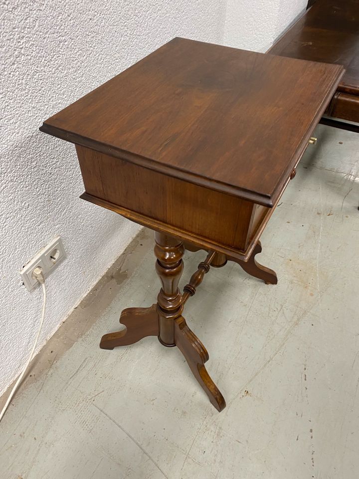 Antik Nähtisch Beistelltisch Telefontisch kleiner alter Tisch in Völklingen