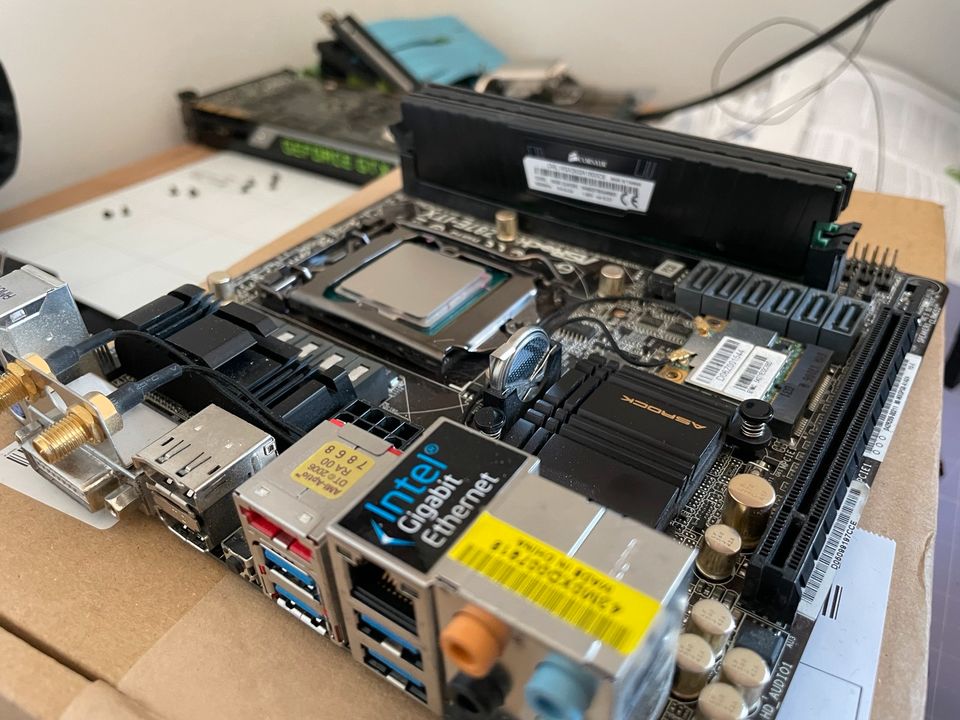 Bundle Intel I5 4670k, Asrock Z87E ITX, 16GB DDR3 1600 in Lampertswalde bei Großenhain
