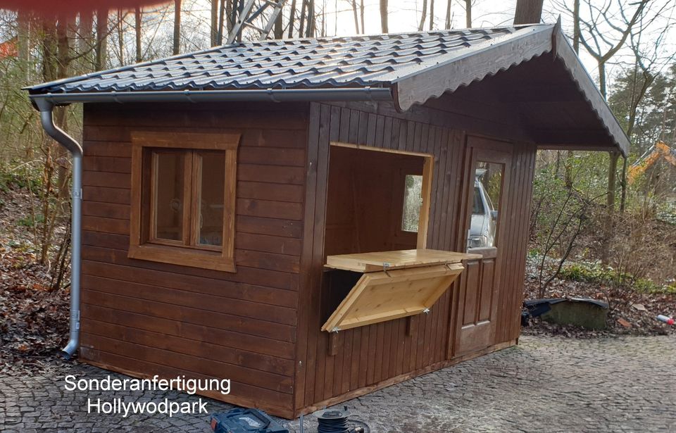 Marktstand Verkaufsstand Verkaufshütte  Weihnachtsmarkthütte Spargelverkaufsstand Verkaufsbude Gerätehaus Schuppen Hütte  Kiosk Erdbeerstand Spargelhütte Weihnachtsmarktstand in Rödinghausen