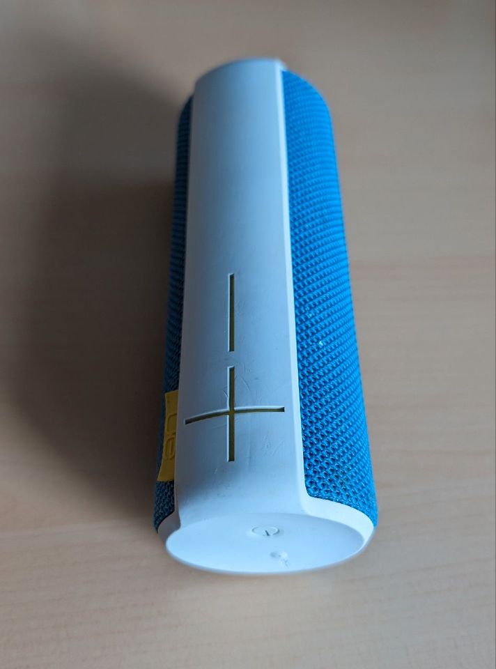 Logitech UE S-00122 / Bluetooth Music Box in Vaterstetten