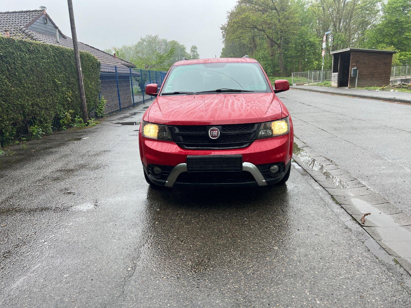 Abbildung des Autos Fiat Freemont Cross AWD …