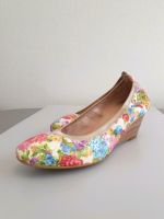 Pumps Echtleder !!! NEU !!! Gr. 39 6 bunt Blumen Niedersachsen - Lüneburg Vorschau