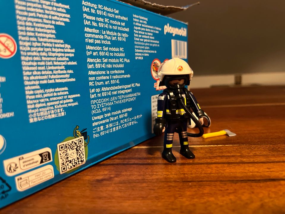 Playmobil 71375 Brandmeisterfahrzeug Feuerwehrauto Licht+Sound in Dresden