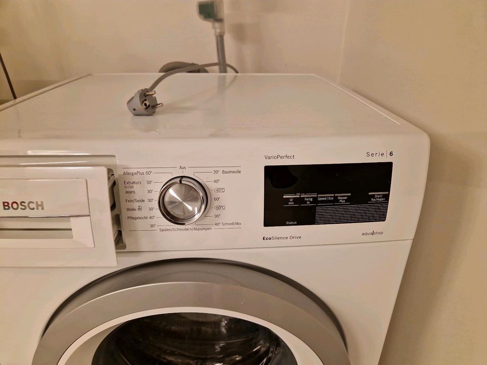 Bosch Waschmaschine (Stoßdämpfer defekt) in Würselen