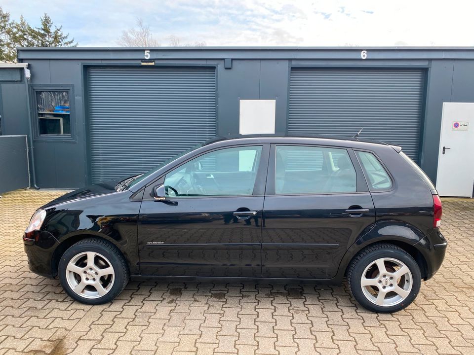 Volkswagen Polo IV Comfortline ***TÜV NEU**ALLWETTERREIFEN NEU*** in Kronau