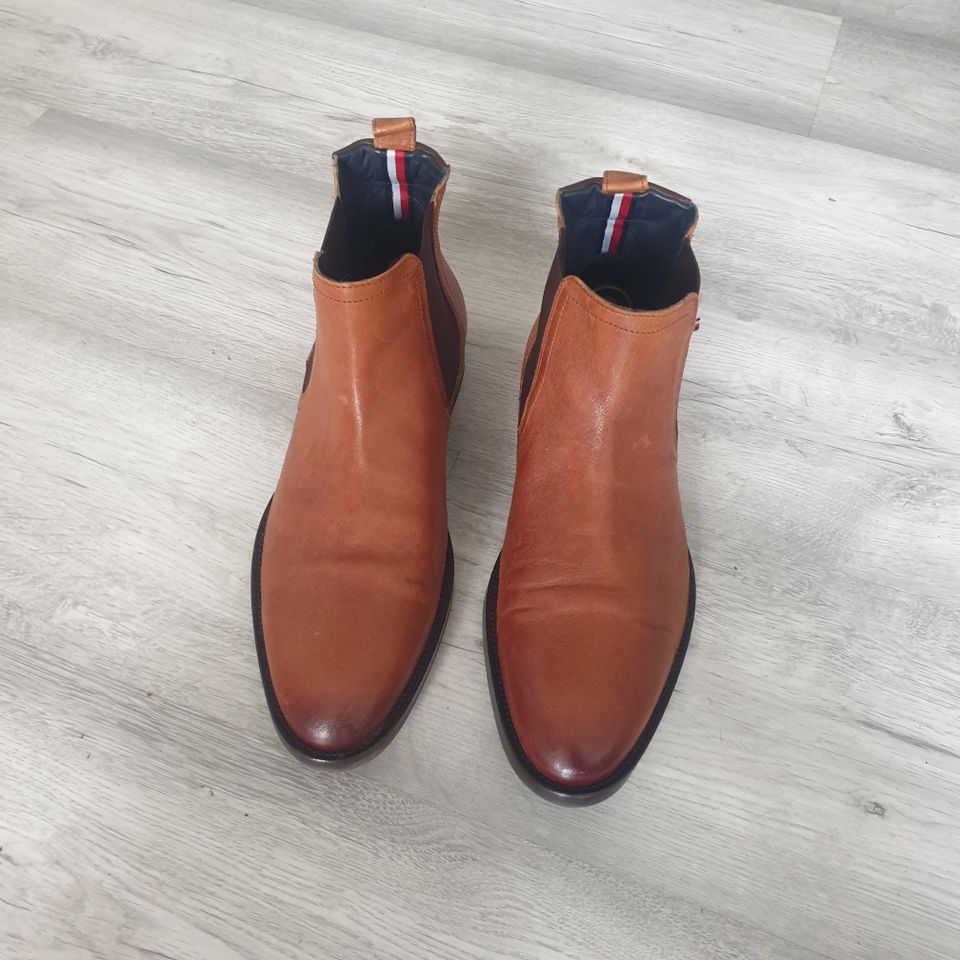 Chelsea Boots Tommy Hilfiger Braun Gr. 42 Stiefelletten, wie neu in Kiel