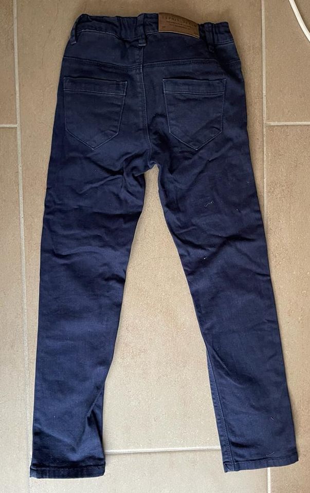 Jeans von Esprit - Größe 128 - dunkelblau in Oberasbach