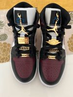 Nike Air Jordan 1 Mid SE goldener Anhänger dunkle Rote Beete Nordrhein-Westfalen - Krefeld Vorschau