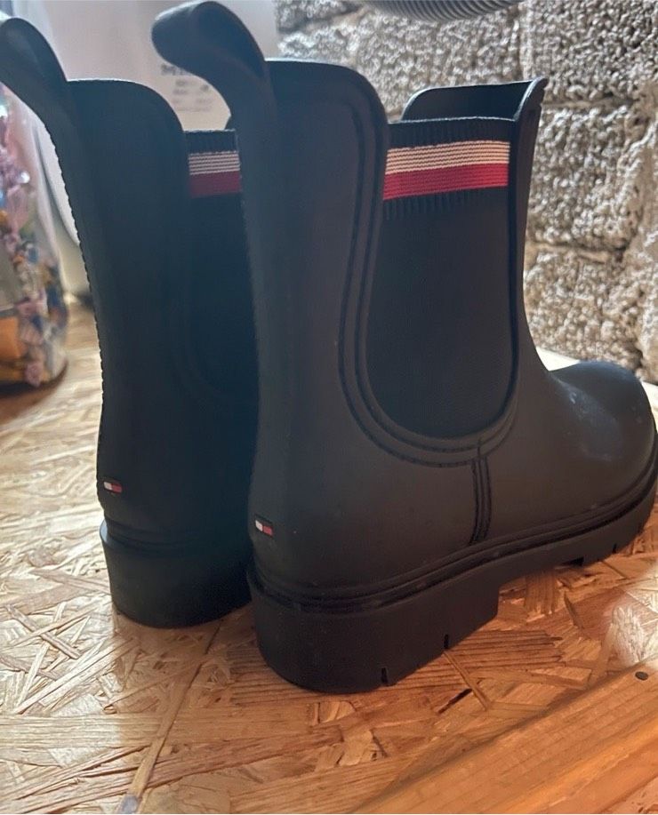 Tommy Hilfiger Boots Rain Boot Gummistiefel Größe 37 NEU in Herdorf